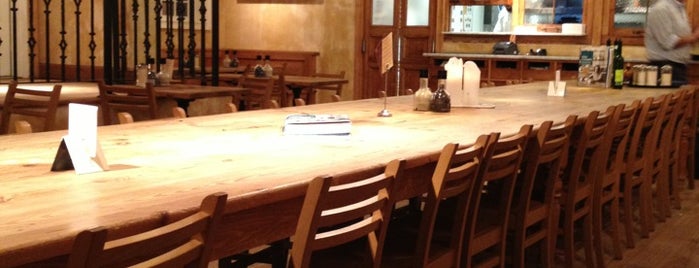 Le Pain Quotidien is one of Ines 님이 좋아한 장소.