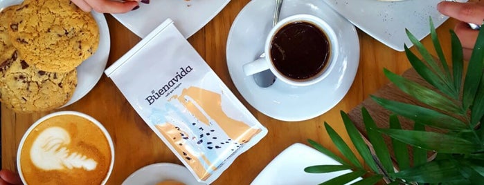 Buenavida Café is one of Medellín Bookmarks.