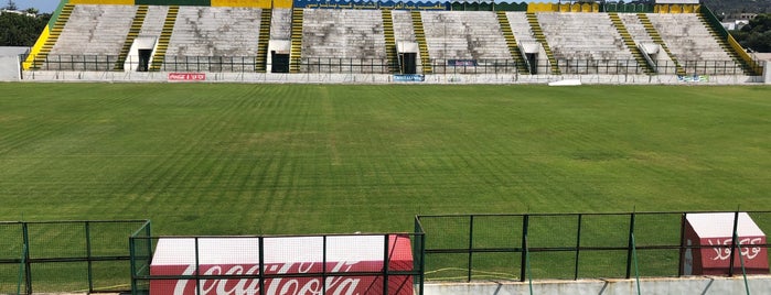 Stade Abdelaziz Chtioui (ASM) is one of Lugares favoritos de Seddiq.