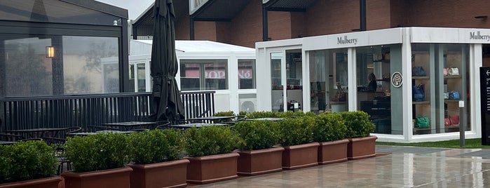 The Mall Luxury Outlet is one of Tulga : понравившиеся места.