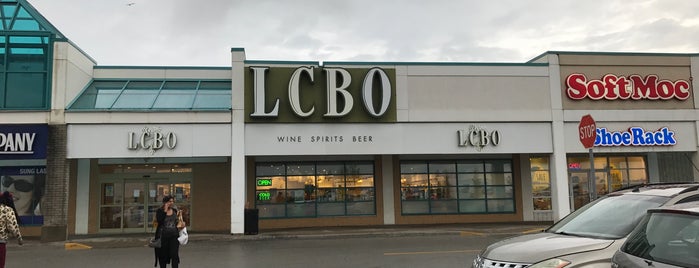 LCBO is one of Lieux qui ont plu à Ron.