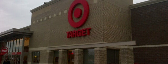 Target is one of Lugares favoritos de Bradley.