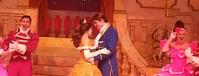 Beauty and the Beast - Live on Stage is one of Posti che sono piaciuti a Beth.