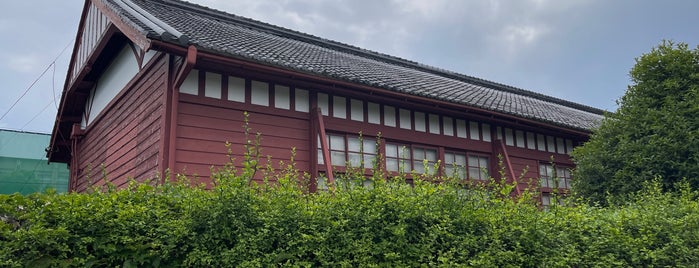 松阪工業高校 赤壁校舎 is one of 近代化産業遺産V 近畿地方.