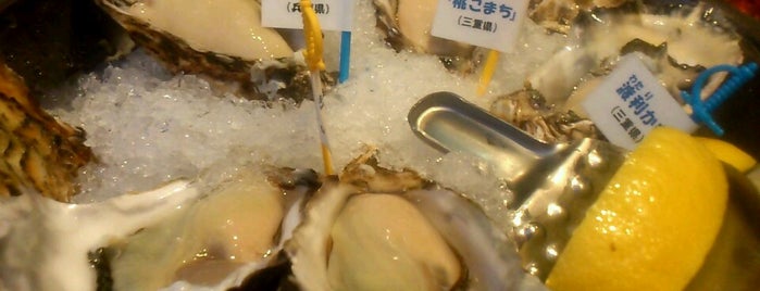 Oyster Bar Jackpot 新宿 is one of Posti salvati di flying.