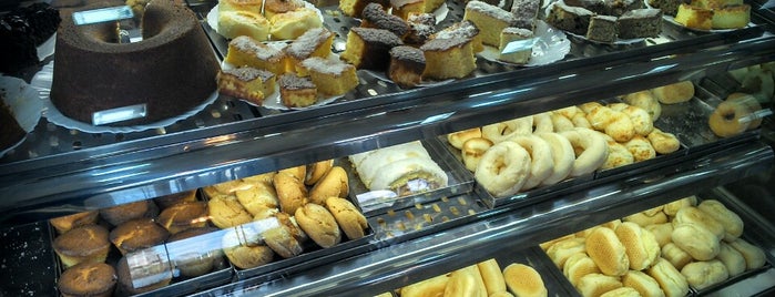 Biscoitos Pereira is one of Lugares favoritos de Pedro Meireles.