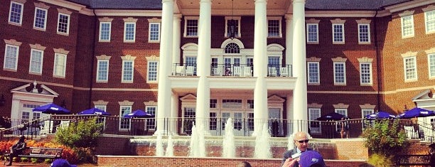 Qubein School of Communications is one of Posti che sono piaciuti a Toon.