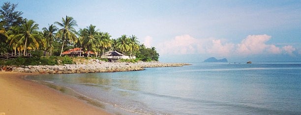 Damai Beach is one of Travelling.