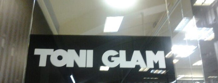 Toni Glam is one of Lugares favoritos de Daria.