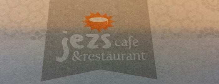 Jezs cafe &  restaurant is one of food.