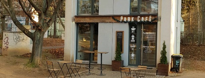 Park Café is one of สถานที่ที่ Niki ถูกใจ.