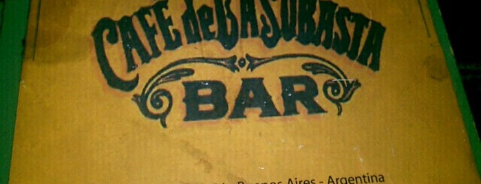 Cafe de la Subasta Bar is one of Boedo barrio.