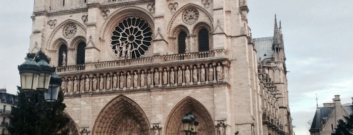 Notre Dame de Bon Conseil is one of Locais salvos de Mohsen.