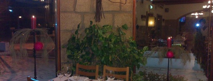 O Mário is one of restaurantes.