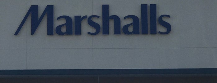 Marshalls is one of Tempat yang Disukai Bev.