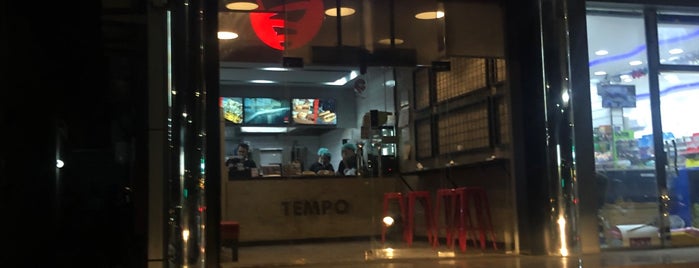 Tempo Shawarma is one of جديد.