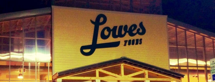 Lowes Foods is one of Lieux qui ont plu à Matias.