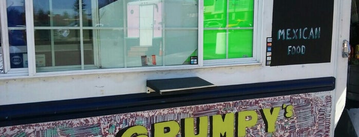 Grumpy's is one of Tempat yang Disukai Mitchell.