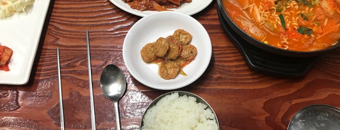 큰별식당 is one of KOREA.