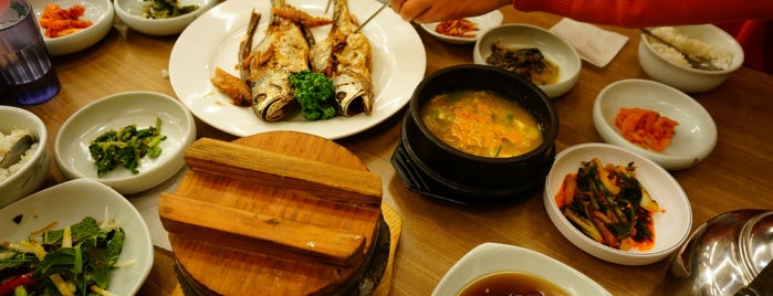 율궁 is one of Gourmet.