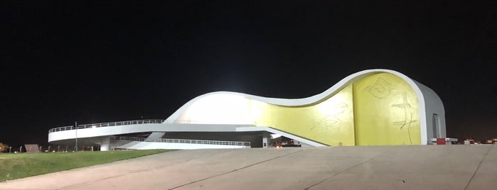 Caminho Niemeyer is one of AVENIDAS & RUAS | BRAZIL.