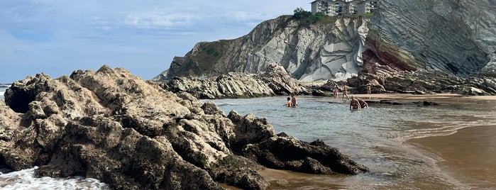 Playa Atxabiribil / Arrietara Hondartza is one of Surf Spots.