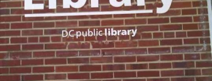 DC Public Library - Southwest is one of Duk-ki'nin Beğendiği Mekanlar.