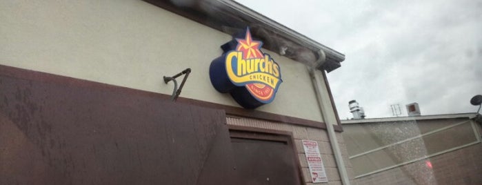 Church's Chicken is one of สถานที่ที่ Chester ถูกใจ.