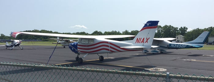 Middle Bass Island Airport (3T7) is one of Airports in Ohio.