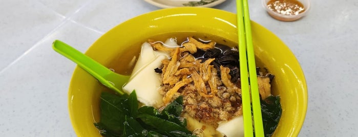 Kedai Kopi Min Ren (名人茶餐室) is one of Puchong Food.