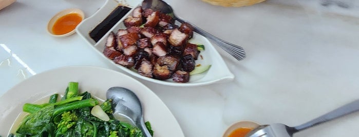 Brother Kuan Roasted Duck 坤哥车仔饭店 is one of Makan.