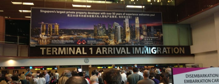 T1 Immigration (Arrivals West) is one of Posti che sono piaciuti a Kevin.