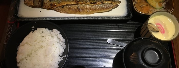 Doraku Japanese Restaurant is one of Alyssaさんのお気に入りスポット.