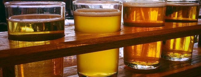 Twin Leaf Brewery is one of favthingsatl'ın Kaydettiği Mekanlar.