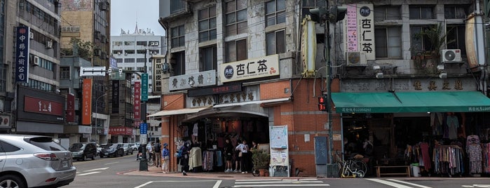 台中市公有第二零售市場 is one of tainan&taichung.