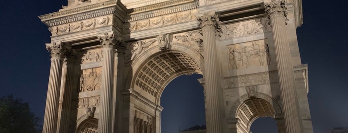 Arco della Pace is one of Milano Sightseeing.