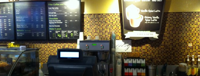 Starbucks is one of Orte, die Ankur gefallen.