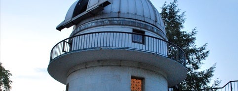 Swasey Observatory (Denison University) is one of Chapel Walk.
