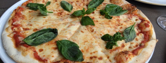 Тралі-Валі Піноккіо is one of Pizza.