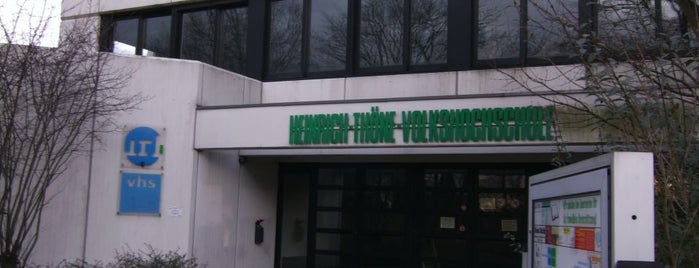 Heinrich-Thöne-Volkshochschule is one of Ruhr West.