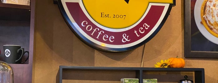 Aroma's Coffee & Tea is one of Places to go TC.