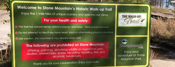 Stone Mountain Walk Up Trail (Base) is one of Tempat yang Disimpan Edie.