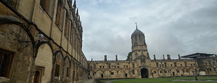 Tom Quad is one of oxford.