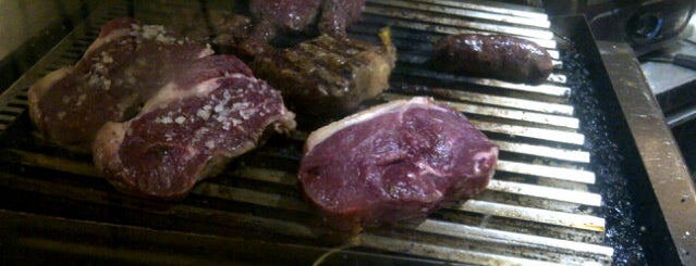 Bayres Beef is one of Jiordanaさんの保存済みスポット.