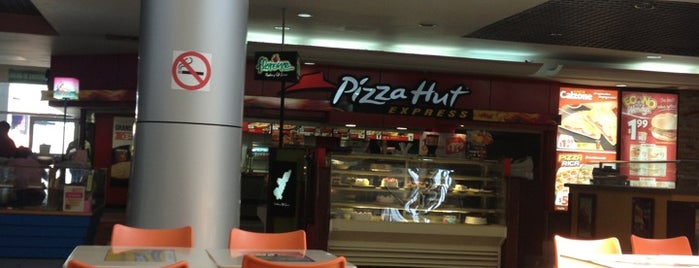 Pizza Hut Foodcourt - Plaza Merliot is one of Restaurantes y otros.