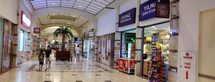 M1 Gaziantep is one of ALIŞVERİŞ MERKEZLERİ / Shopping Center.