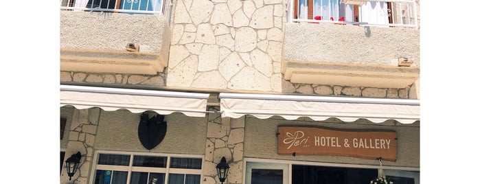 Peri Art Hotel is one of Çeşme.