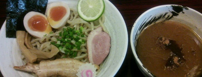 鉄魂つけ麺 一本氣 is one of Ramen.