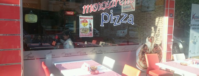 Mozzarella Pizza is one of gidilecek.