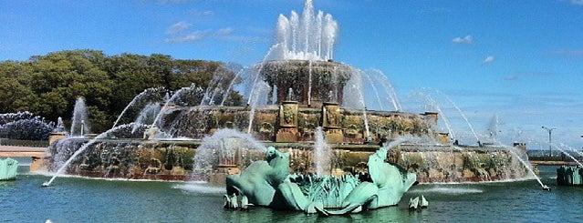 Clarence Buckingham Memorial Fountain is one of Chicago.